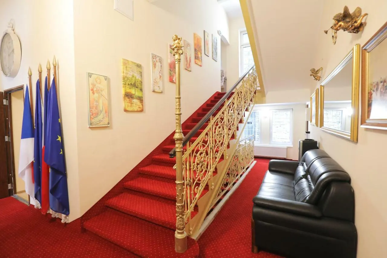 Aphrodite Aparthotel Karlsbad 4*,